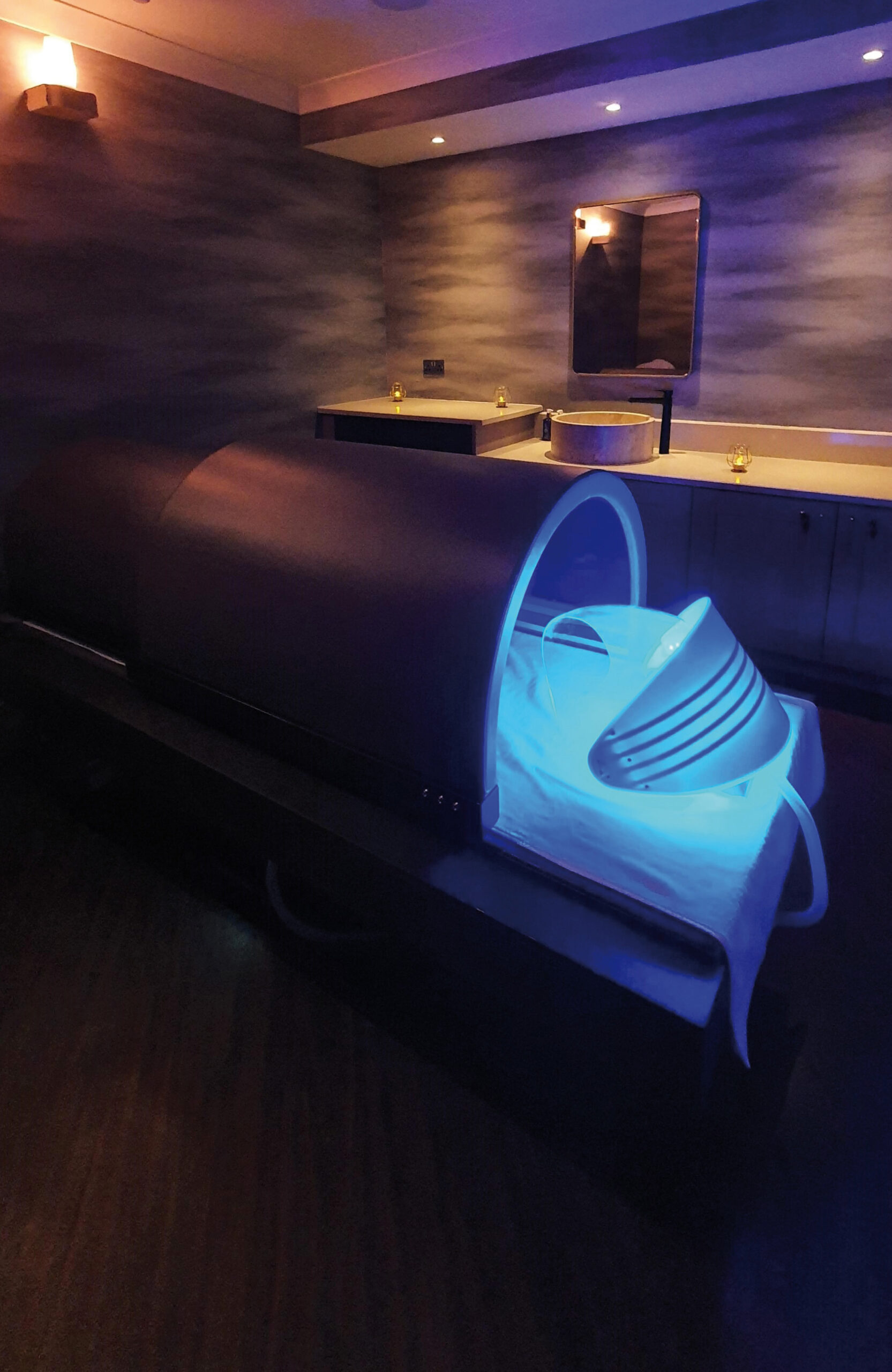 Gharieni: Expertly crafted spa treatment couches