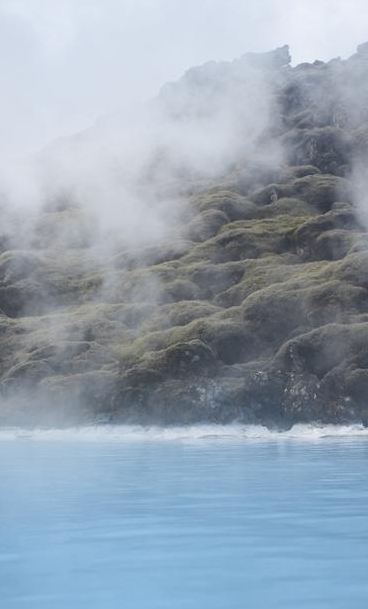 Midnight floating experience to launch at Blue Lagoon, Iceland ...