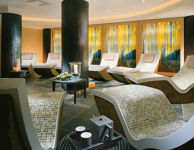 spa thermal area with heated relaxation beds