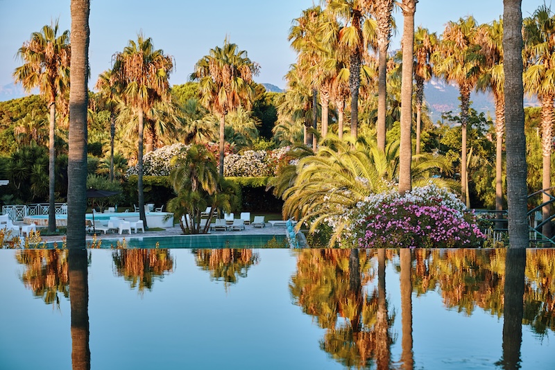 A spa pool at sunset