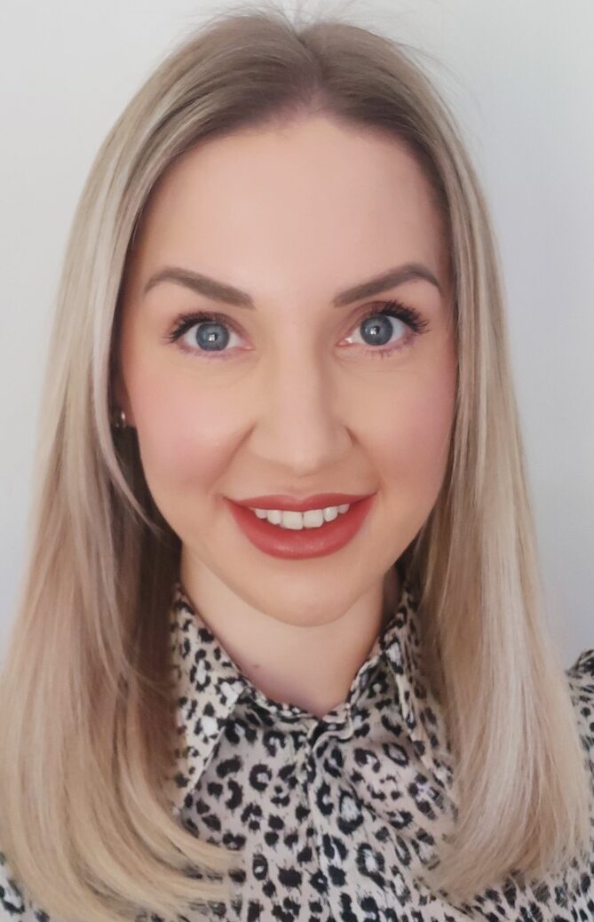 Headshot of blonde woman