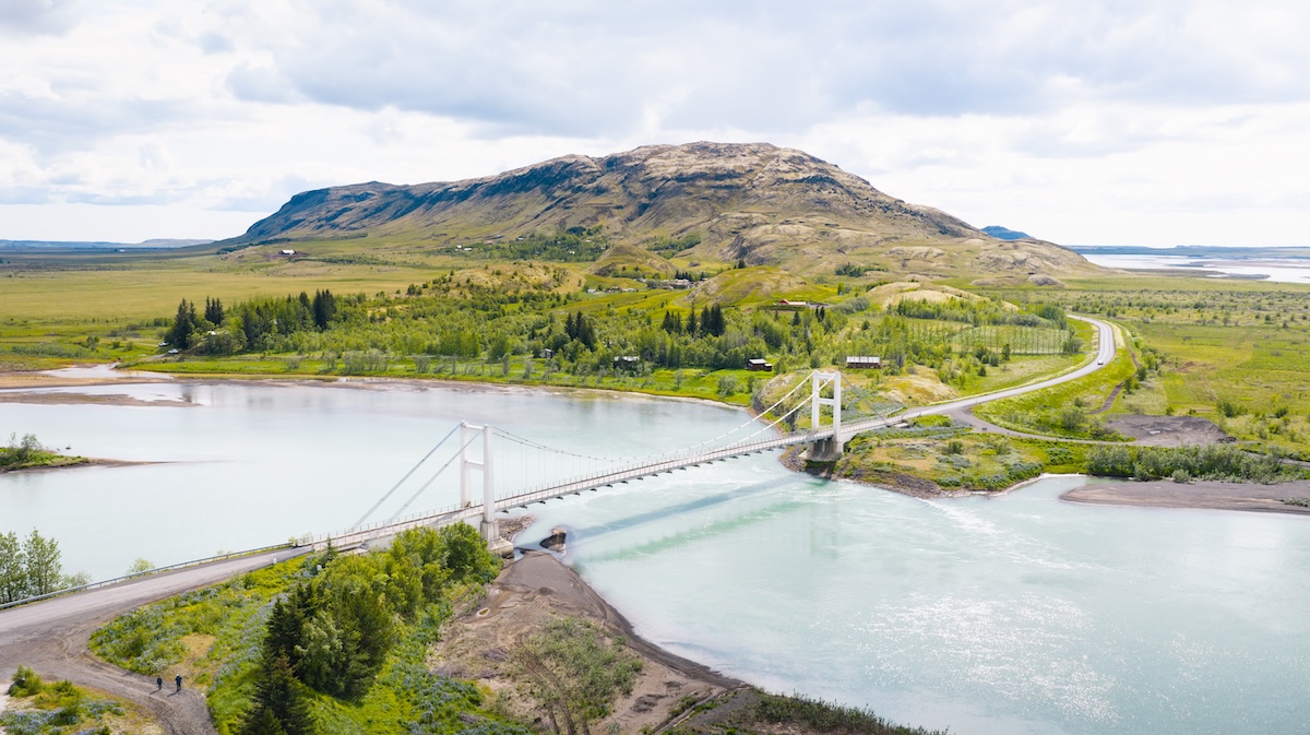 A bridge over an Icelandic Lagoon