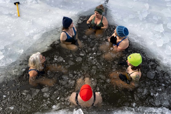 people in an ince bath